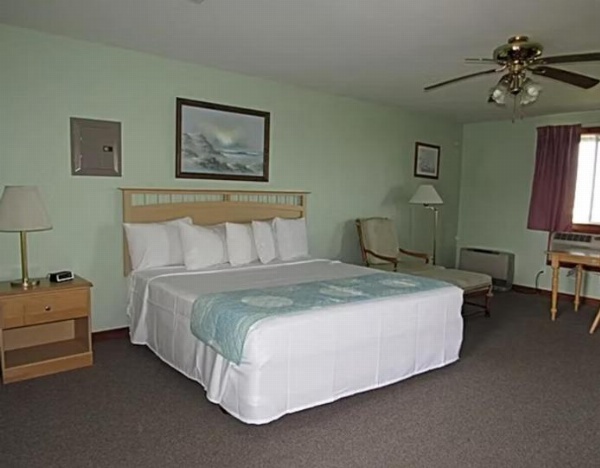 Blue Sea Motor Inn image 25